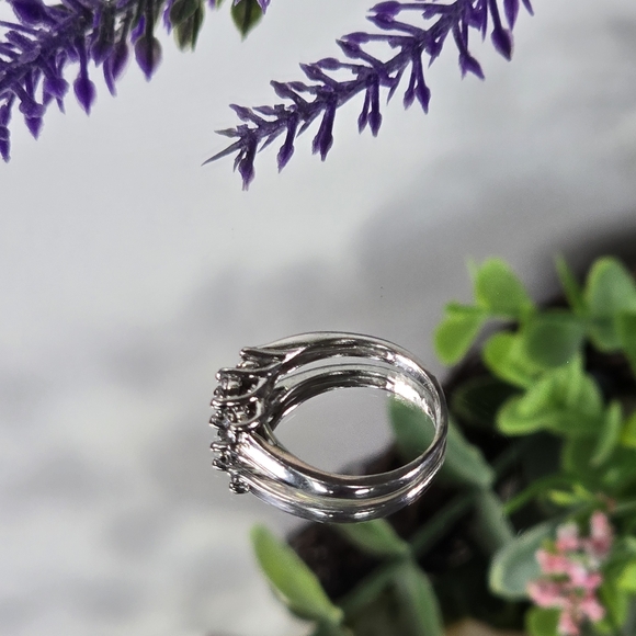 DIAMOND 3 stones ,Sterling Silver Ring - Picture 12 of 12